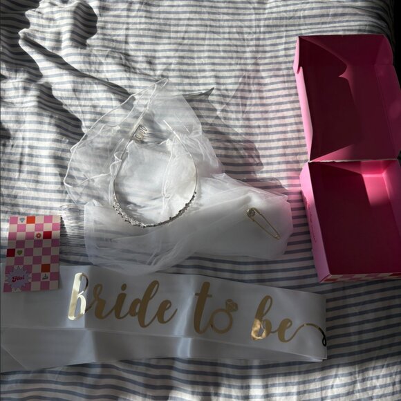 XO fetti Bachelorette Bachelorette Bundles - Picture 2 of 4